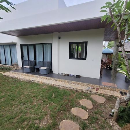 Villa Niang Ando Labuan Bajo Exterior photo